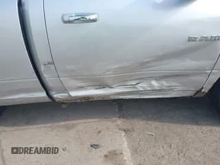 ✅ 2010 Dodge 1500 ST • VIN: 3D7JV1EP9AG107925 • Lot: 42024245. Wystawiony na IAAI z przebiegiem 151 980 mil. Bezpłatny archiwum sprzedaży aukcyjnych z USA i szczegółowy raport historii pojazdu na DreamBid. Zdjęcie 6.