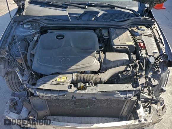 ✅ 2014 Mercedes-Benz CLA 250 • VIN: WDDSJ4EB5EN025287 • Lot: 92186785. Wystawiony na Copart z przebiegiem 276 061 mil. Bezpłatny archiwum sprzedaży aukcyjnych z USA i szczegółowy raport historii pojazdu na DreamBid. Zdjęcie 11.