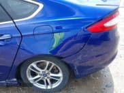 ✅ 2015 Ford Fusion Titanium Hybrid • VIN: 3FA6P0RUXFR126960 • Lot: 42420787. Wystawiony na IAAI z przebiegiem 161 114 mil. Bezpłatny archiwum sprzedaży aukcyjnych z USA i szczegółowy raport historii pojazdu na DreamBid. Zdjęcie 18.