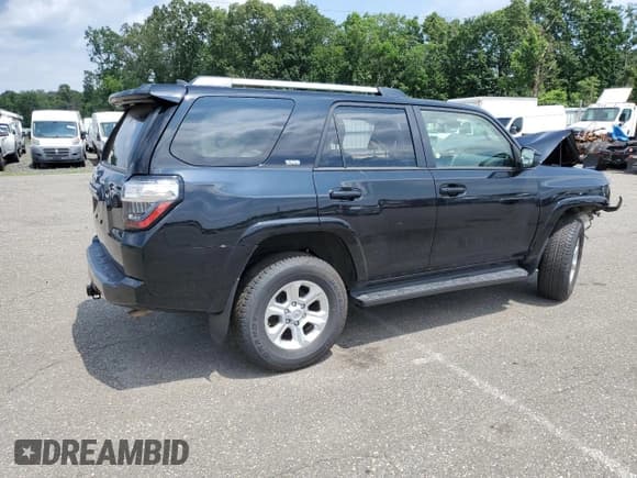 ✅ 2024 Toyota 4Runner SR5 • VIN: JTEMU5JR1R6283546 • Lot: 62879195. Listed on Copart with Not provided. Free auction sales archive from the USA and detailed vehicle history report at DreamBid. Image 3.