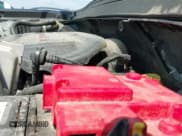 ✅ 2020 Jeep Renegade Latitude • VIN: ZACNJBBB7LPL52498 • Lot: 43005984. Wystawiony na IAAI z przebiegiem 111 350 mil. Bezpłatny archiwum sprzedaży aukcyjnych z USA i szczegółowy raport historii pojazdu na DreamBid. Zdjęcie 20.