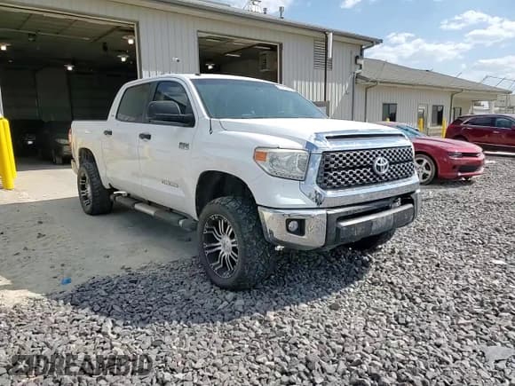 ✅ 2014 Toyota Tundra SR5 • VIN: 5TFDW5F19EX351808 • Lot: 83992995. Listed on Copart with 237,586 mi. Free auction sales archive from the USA and detailed vehicle history report at DreamBid. Image 13.