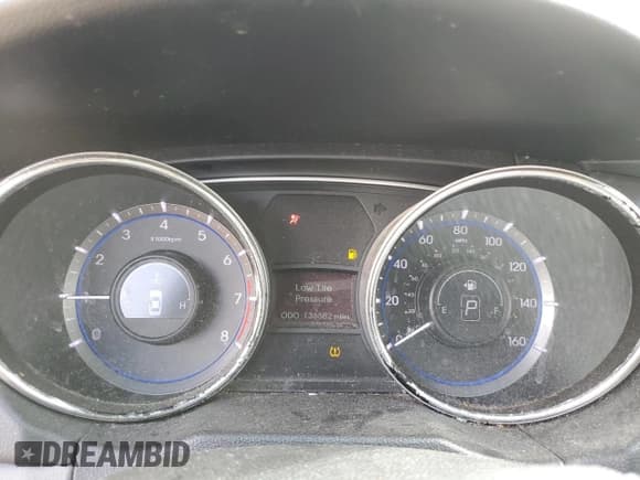 ✅ 2014 Hyundai Sonata GLS • VIN: 5NPEB4AC4EH898435 • Lot: 85142985. Wystawiony na Copart z przebiegiem 135 582 mil. Bezpłatny archiwum sprzedaży aukcyjnych z USA i szczegółowy raport historii pojazdu na DreamBid. Zdjęcie 9.