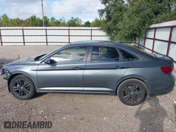 ✅ 2023 Volkswagen Jetta SE • VIN: 3VW7M7BU4PM051680 • Лот: 43285453. Опубликован ранее на IAAI с пробегом 56 773 миль. Бесплатный доступ к архиву аукционных продаж из США и подробный отчёт об истории автомобиля на DreamBid. Изображение 15.