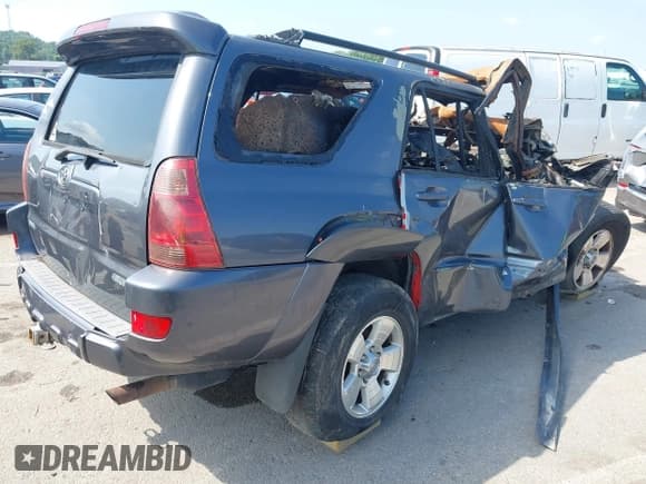 ✅ 2005 Toyota 4Runner Limited • VIN: JTEBU17R650077627 • Lot: 42828937. Wystawiony na IAAI z przebiegiem Nie podano. Bezpłatny archiwum sprzedaży aukcyjnych z USA i szczegółowy raport historii pojazdu na DreamBid. Zdjęcie 4.