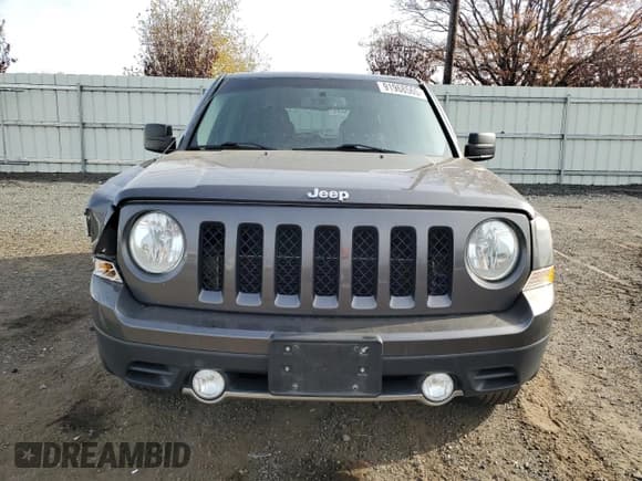 ✅ 2016 Jeep Patriot High Altitude • VIN: 1C4NJRFB7GD522479 • Lot: 91968565. Wystawiony na Copart z przebiegiem 66 430 mil. Bezpłatny archiwum sprzedaży aukcyjnych z USA i szczegółowy raport historii pojazdu na DreamBid. Zdjęcie 5.
