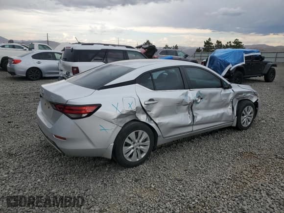 ✅ 2022 Nissan Sentra S • VIN: 3N1AB8BV9NY254957 • Lot: 69671185. Listed on Copart with 48,109 mi. Free auction sales archive from the USA and detailed vehicle history report at DreamBid. Image 3.