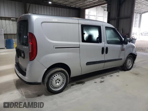 ✅ 2022 Ram ProMaster City Cargo Tradesman • VIN: ZFBHRFABXN6X23938 • Lot: 56699385. Wystawiony na Copart z przebiegiem 33 251 mil. Bezpłatny archiwum sprzedaży aukcyjnych z USA i szczegółowy raport historii pojazdu na DreamBid. Zdjęcie 3.