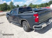 ✅ 2019 Chevrolet Silverado 1500 LT • VIN: 3GCUYDED5KG292241 • Lot: 43396399. Wystawiony na IAAI z przebiegiem 121 506 mil. Bezpłatny archiwum sprzedaży aukcyjnych z USA i szczegółowy raport historii pojazdu na DreamBid. Zdjęcie 3.