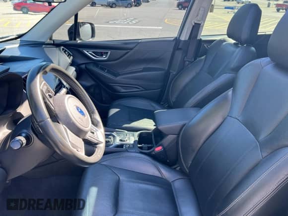 2020 Subaru Forester Limited z VIN JF2SKASC1LH526483, wystawiony jako Copart lot #91296095 z przebiegiem 127 500 mil mil oraz Czysty tytuł • Clean title. Historia ofert i sprzedaży dostępna na DreamBid. Obrazek 5.