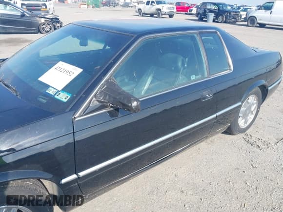 ✅ 2002 Cadillac Eldorado ESC • VIN: 1G6EL12YX2B105502 • Лот: 42121952. Опубликован ранее на IAAI с пробегом 110 261 миль. Бесплатный доступ к архиву аукционных продаж из США и подробный отчёт об истории автомобиля на DreamBid. Изображение 6.