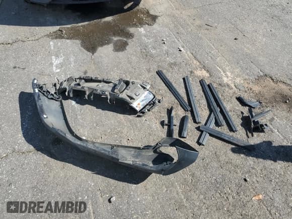 ✅ 2020 Jeep Wrangler Unlimited Sport • VIN: 1C4HJXDG7LW169255 • Lot: 89925715. Wystawiony na Copart z przebiegiem 62 379 mil. Bezpłatny archiwum sprzedaży aukcyjnych z USA i szczegółowy raport historii pojazdu na DreamBid. Zdjęcie 12.