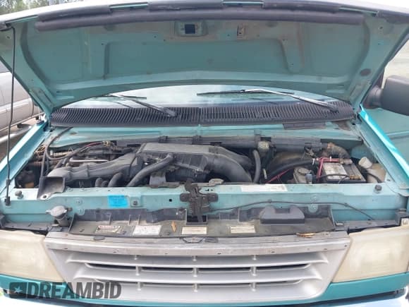 ✅ 1994 Ford Econoline Cargo • VIN: 1FDEE14H3RHA88596 • Lot: 41948461. Wystawiony na IAAI z przebiegiem 188 321 mil. Bezpłatny archiwum sprzedaży aukcyjnych z USA i szczegółowy raport historii pojazdu na DreamBid. Zdjęcie 10.