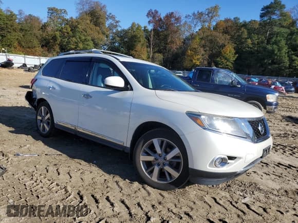 ✅ 2016 Nissan Pathfinder Platinum • VIN: 5N1AR2MM9GC637251 • Lot: 87032765. Listed on Copart with 85,309 mi. Free auction sales archive from the USA and detailed vehicle history report at DreamBid. Image 4.