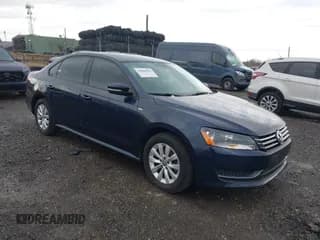 ✅ 2014 Volkswagen Passat S • VIN: 1VWAT7A3XEC082657 • Lot: 43660459. Listed on IAAI with 100,820 mi. Free auction sales archive from the USA and detailed vehicle history report at DreamBid. Image 1.