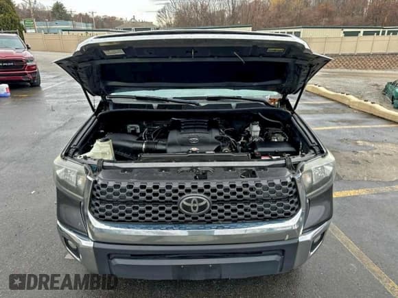 ✅ 2018 Toyota Tundra SR • VIN: 5TFUM5F10JX078287 • Лот: 95252935. Опубликован ранее на Copart с пробегом Не указан. Бесплатный доступ к архиву аукционных продаж из США и подробный отчёт об истории автомобиля на DreamBid. Изображение 5.