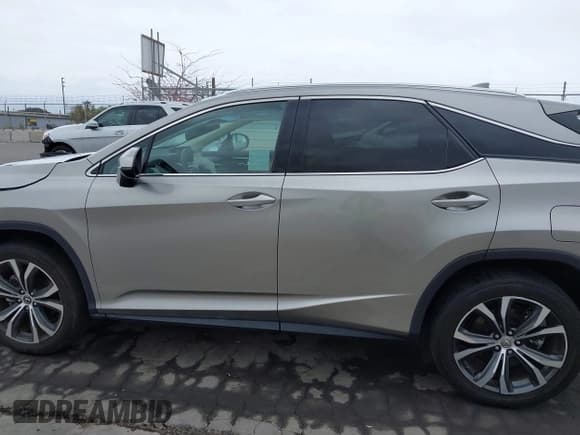 ✅ 2022 Lexus RX 350 • VIN: 2T2HZMAA1NC241789 • Lot: 42095772. Listed on IAAI with 17,446 mi. Free auction sales archive from the USA and detailed vehicle history report at DreamBid. Image 14.