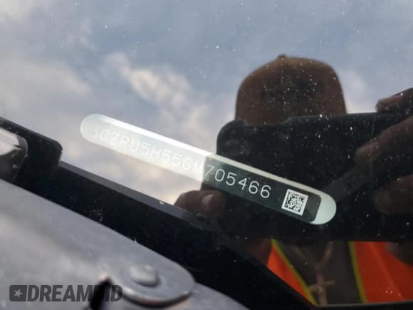 ✅ 2016 Honda HR-V EX • VIN: 3CZRU5H55GM705466 • Лот: 82511135. Опубликован ранее на Copart с пробегом 147 364 миль. Бесплатный доступ к архиву аукционных продаж из США и подробный отчёт об истории автомобиля на DreamBid. Изображение 13.