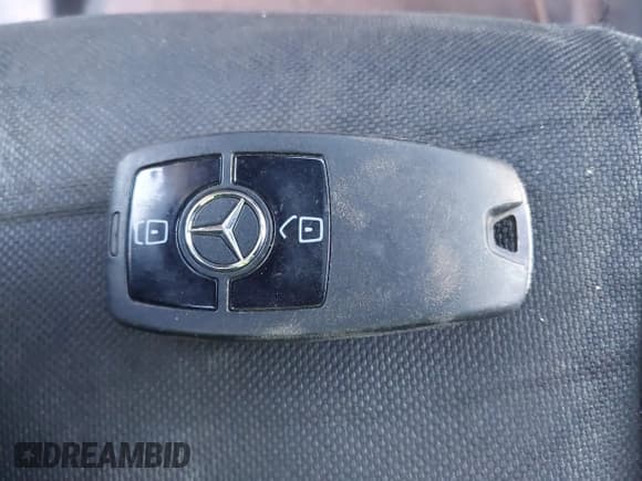 ✅ 2021 Mercedes-Benz Sprinter Cargo • VIN: W1Y4ECHY2MT064412 • Lot: 41069328. Listed on IAAI with 88,526 mi. Free auction sales archive from the USA and detailed vehicle history report at DreamBid. Image 11.