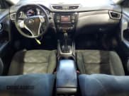 ✅ 2015 Nissan Rogue SL • VIN: 5N1AT2MV4FC840721 • Lot: 85350695. Wystawiony na Copart z przebiegiem 142 884 mil. Bezpłatny archiwum sprzedaży aukcyjnych z USA i szczegółowy raport historii pojazdu na DreamBid. Zdjęcie 8.