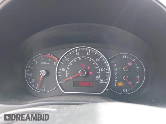 ✅ 2007 Suzuki SX4 • VIN: JS2YB413475109545 • Lot: 42098917. Wystawiony na IAAI z przebiegiem 96 869 mil. Bezpłatny archiwum sprzedaży aukcyjnych z USA i szczegółowy raport historii pojazdu na DreamBid. Zdjęcie 7.