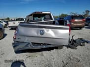 ✅ 2021 Ram 1500 SLT • VIN: 1C6RR6LG6MS530516 • Lot: 96936835. Wystawiony na Copart z przebiegiem 97 951 mil. Bezpłatny archiwum sprzedaży aukcyjnych z USA i szczegółowy raport historii pojazdu na DreamBid. Zdjęcie 6.