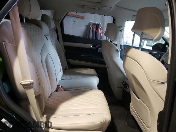 ✅ 2022 Genesis GV80 • VIN: KMUHCESC3NU092930 • Лот: 37289913. Опубликован ранее на Copart с пробегом 8 332 миль. Бесплатный доступ к архиву аукционных продаж из США и подробный отчёт об истории автомобиля на DreamBid. Изображение 11.