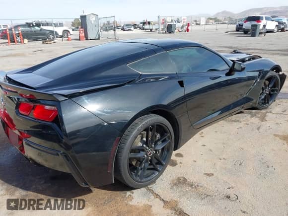 2015 Chevrolet Corvette 2LT с VIN 1G1YD2D75F5117135, выставлен на аукционе IAAI как лот 41389264 с пробегом 33 438 миль миль и . История ставок и продаж доступна на DreamBid. Изображение 4.