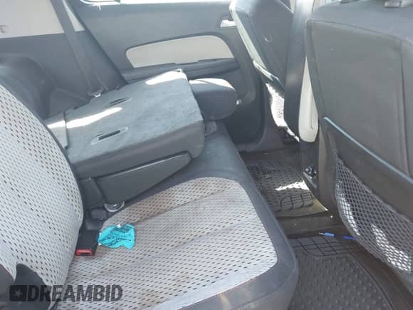 2010 Chevrolet Equinox LS with VIN 2CNALBEW4A6212313, listed as a IAAI auction lot 43155205 with Not provided miles and . Bid and sale history available at DreamBid. Image 8.