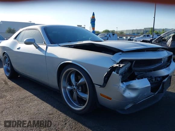 ✅ 2012 Dodge Challenger R/T Classic • VIN: 2C3CDYBTXCH267481 • Lot: 43023279. Listed on IAAI with 96,434 mi. Free auction sales archive from the USA and detailed vehicle history report at DreamBid. Image 1.