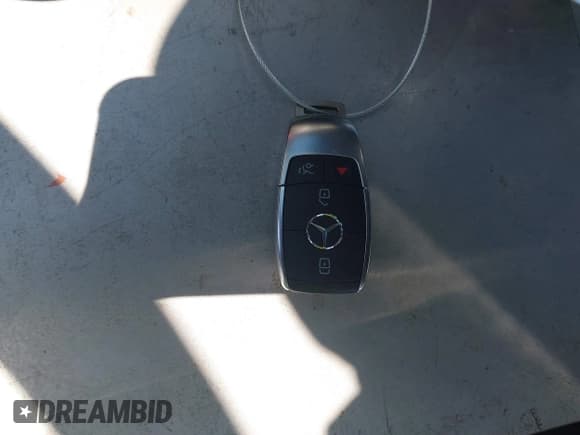 ✅ 2022 Mercedes-Benz GLB 250 • VIN: W1N4M4GB6NW191585 • Lot: 41474658. Listed on IAAI with 54,969 mi. Free auction sales archive from the USA and detailed vehicle history report at DreamBid. Image 11.