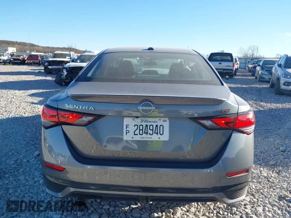 ✅ 2025 Nissan Sentra SR • VIN: 3N1AB8DV0SY311748 • Lot: 43880317. Listed on IAAI with 21,613 mi. Free auction sales archive from the USA and detailed vehicle history report at DreamBid. Image 16.