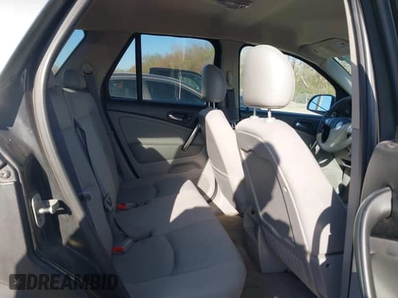 ✅ 2007 Saturn VUE I4 • VIN: 5GZCZ33D77S824335 • Lot: 41967781. Wystawiony na IAAI z przebiegiem 107 128 mil. Bezpłatny archiwum sprzedaży aukcyjnych z USA i szczegółowy raport historii pojazdu na DreamBid. Zdjęcie 8.