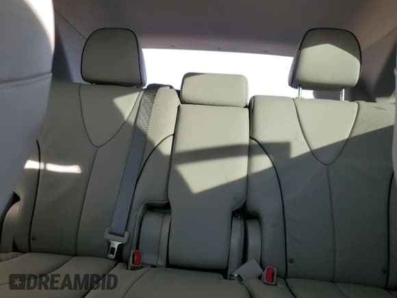 ✅ 2015 Toyota Venza XLE • VIN: 4T3BK3BB9FU110827 • Lot: 85703204. Listed on Copart with 35,952 mi. Free auction sales archive from the USA and detailed vehicle history report at DreamBid. Image 10.