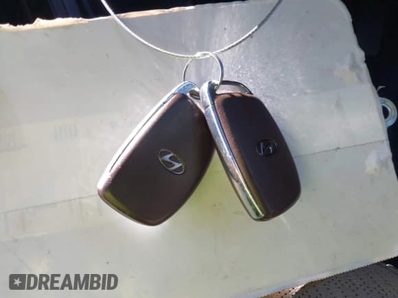 ✅ 2017 Hyundai Elantra SE • VIN: 5NPD84LF7HH056999 • Lot: 41688753. Listed on IAAI with 108,743 mi. Free auction sales archive from the USA and detailed vehicle history report at DreamBid. Image 11.