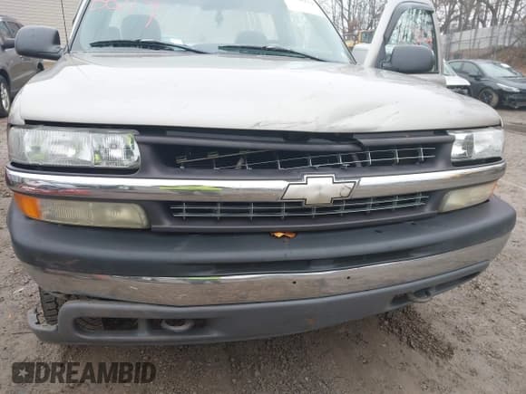✅ 2000 Chevrolet Silverado 1500 • VIN: 1GCEK14V2YZ210148 • Lot: 43746214. Listed on IAAI with 159,684 mi. Free auction sales archive from the USA and detailed vehicle history report at DreamBid. Image 6.