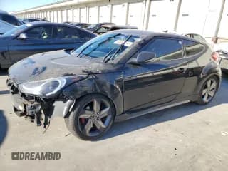 ✅ 2015 Hyundai Veloster Turbo • VIN: KMHTC6AEXFU232636 • Lot: 83091254. Wystawiony na Copart z przebiegiem 121 885 mil. Bezpłatny archiwum sprzedaży aukcyjnych z USA i szczegółowy raport historii pojazdu na DreamBid. Zdjęcie 1.