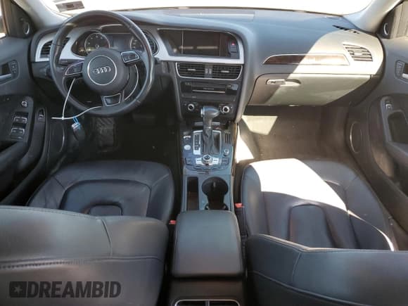 ✅ 2015 Audi A4 Premium Plus • VIN: WAUFFAFL1FN042329 • Lot: 82488245. Wystawiony na Copart z przebiegiem 116 513 mil. Bezpłatny archiwum sprzedaży aukcyjnych z USA i szczegółowy raport historii pojazdu na DreamBid. Zdjęcie 8.