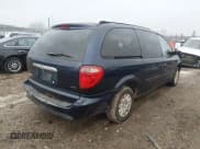 ✅ 2005 Chrysler Town & Country LX • VIN: 2C4GP44R55R558708 • Lot: 43892289. Listed on IAAI with 258,237 mi. Free auction sales archive from the USA and detailed vehicle history report at DreamBid. Image 4.