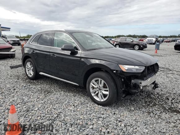 ✅ 2023 Audi Q5 S line Premium • VIN: WA1GAAFY2P2028034 • Lot: 90274115. Listed on Copart with 40,205 mi. Free auction sales archive from the USA and detailed vehicle history report at DreamBid. Image 4.