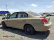 2002 Hyundai Elantra GLS z VIN KMHDN45DX2U429546, wystawiony jako Copart lot #66802244 z przebiegiem 103 724 mil mil oraz Czysty tytuł • Clean title. Historia ofert i sprzedaży dostępna na DreamBid. Obrazek 2.