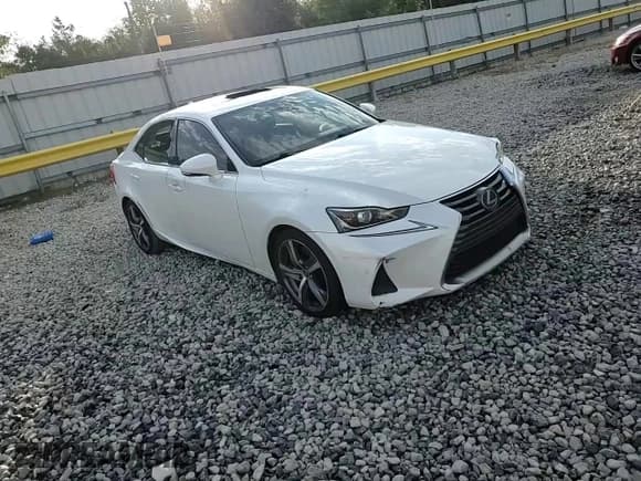 ✅ 2017 Lexus IS 200t • VIN: JTHBA1D21H5048904 • Лот: 82627665. Опубликован ранее на Copart с пробегом 134 799 миль. Бесплатный доступ к архиву аукционных продаж из США и подробный отчёт об истории автомобиля на DreamBid. Изображение 13.