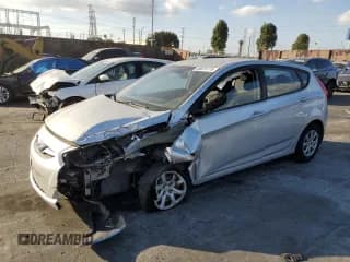 ✅ 2014 Hyundai Accent GS • VIN: KMHCT5AE6EU151870 • Лот: 80674174. Опубликован ранее на Copart с пробегом 89 411 миль. Бесплатный доступ к архиву аукционных продаж из США и подробный отчёт об истории автомобиля на DreamBid. Изображение 1.
