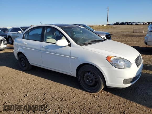 2008 Hyundai Accent L с VIN KMHCN45C98U263130, выставлен на аукционе Copart как лот 77775144 с пробегом 185 526 миль миль и Чистый • Clean title. История ставок и продаж доступна на DreamBid. Изображение 4.