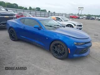 2016 Chevrolet Camaro 1LT z VIN 1G1FA1RX3G0153911, wystawiony jako IAAI lot #42042492 z przebiegiem 144 500 mil mil oraz . Historia ofert i sprzedaży dostępna na DreamBid. Obrazek 1.