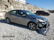 ✅ 2014 Ford Focus SE • VIN: 1FADP3F2XEL450306 • Lot: 90985275. Wystawiony na Copart z przebiegiem 127 366 mil. Bezpłatny archiwum sprzedaży aukcyjnych z USA i szczegółowy raport historii pojazdu na DreamBid. Zdjęcie 4.