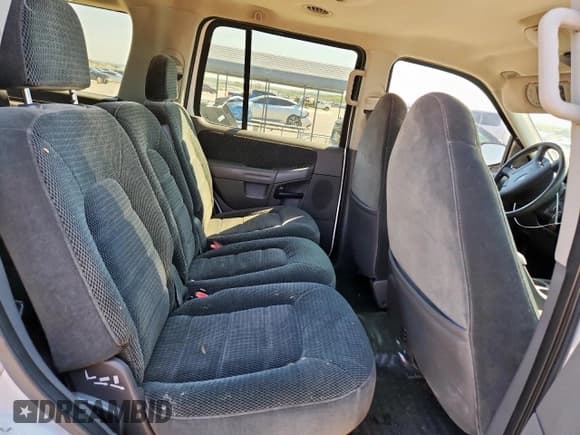 ✅ 2002 Ford Explorer XLT • VIN: 1FMZU63E82ZA82169 • Lot: 85175835. Wystawiony na Copart z przebiegiem 311 619 mil. Bezpłatny archiwum sprzedaży aukcyjnych z USA i szczegółowy raport historii pojazdu na DreamBid. Zdjęcie 11.