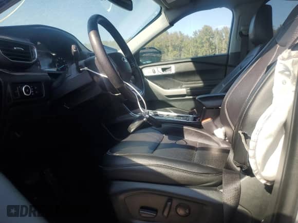 2023 Ford Explorer Limited z VIN 1FMSK7FH5PGB18051, wystawiony jako Copart lot #81431455 z przebiegiem 52 977 mil mil oraz Szkoda całkowita • Salvage title. Historia ofert i sprzedaży dostępna na DreamBid. Obrazek 7.