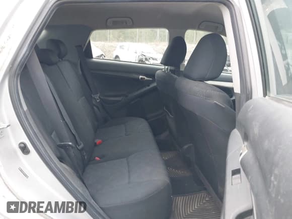 ✅ 2010 Toyota Matrix • VIN: 2T1KU4EE3AC274566 • Lot: 42201701. Wystawiony na IAAI z przebiegiem 107 108 mil. Bezpłatny archiwum sprzedaży aukcyjnych z USA i szczegółowy raport historii pojazdu na DreamBid. Zdjęcie 8.