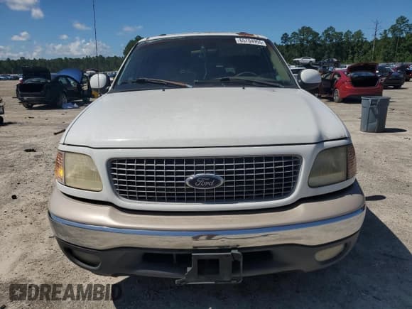 ✅ 1999 Ford Expedition XLT • VIN: 1FMRU17L5XLC28159 • Lot: 65704955. Listed on Copart with 181,841 mi. Free auction sales archive from the USA and detailed vehicle history report at DreamBid. Image 5.